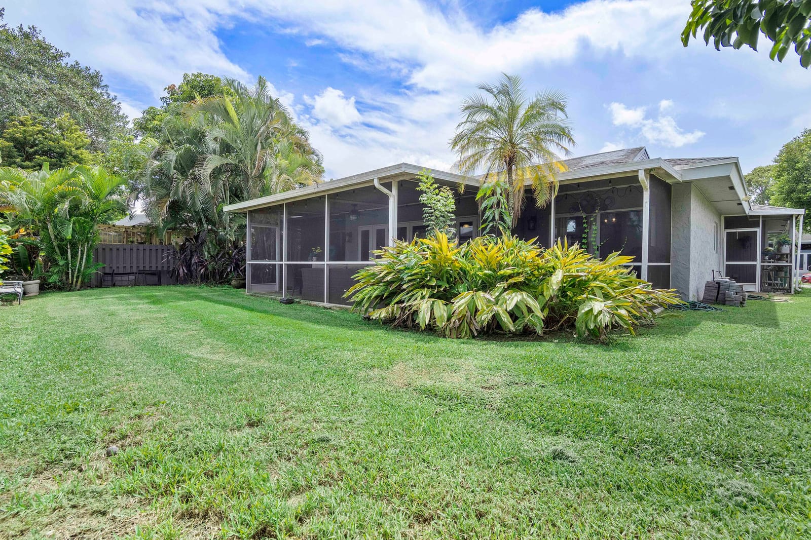 8059 BUTTONWOOD Circle, Tamarac, FL 33321 photo 29