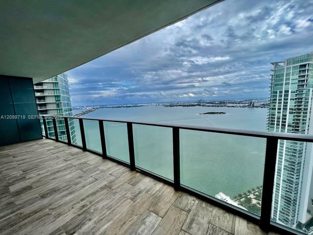 650 NE 32nd Street 4802, Miami, FL 33137