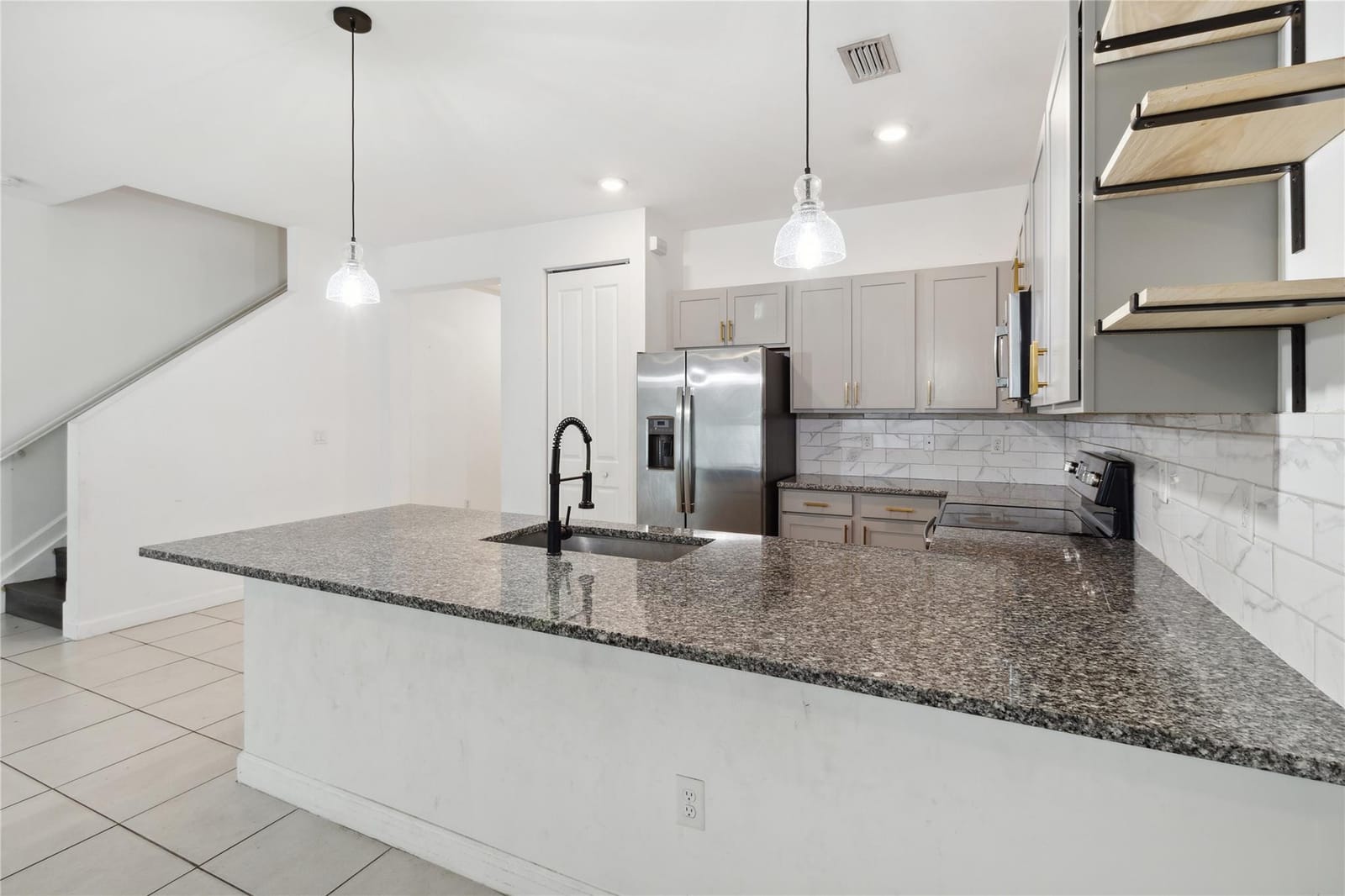 1002 SWEET BRIAR Lane — photo 11
