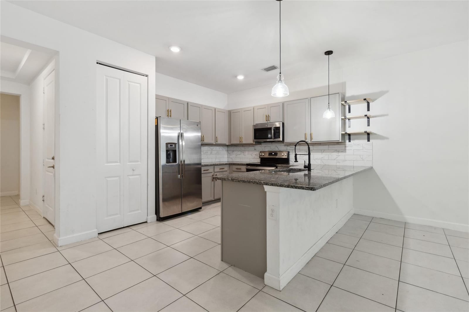 1002 SWEET BRIAR Lane, Riviera Beach, FL 33410 photo 13