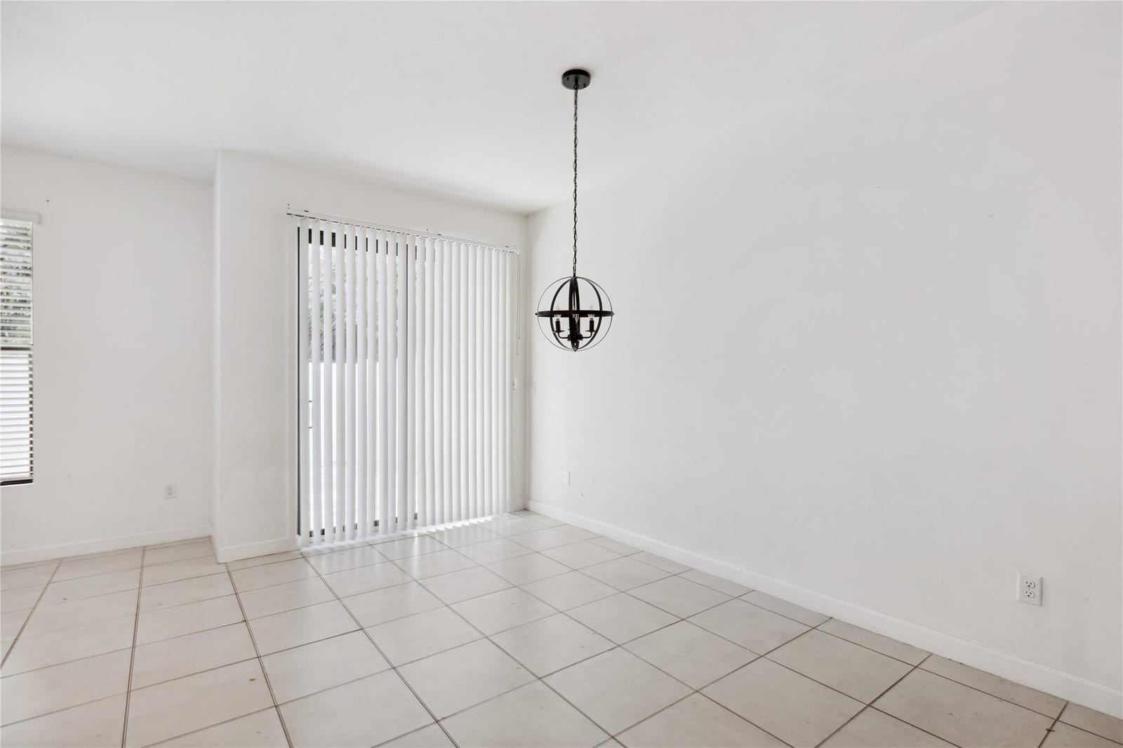 1002 SWEET BRIAR Lane, Riviera Beach, FL 33410 photo 16