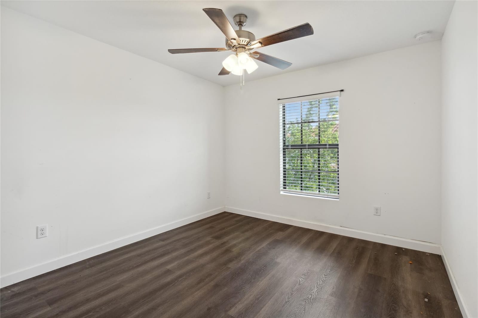1002 SWEET BRIAR Lane, Riviera Beach, FL 33410 photo 19