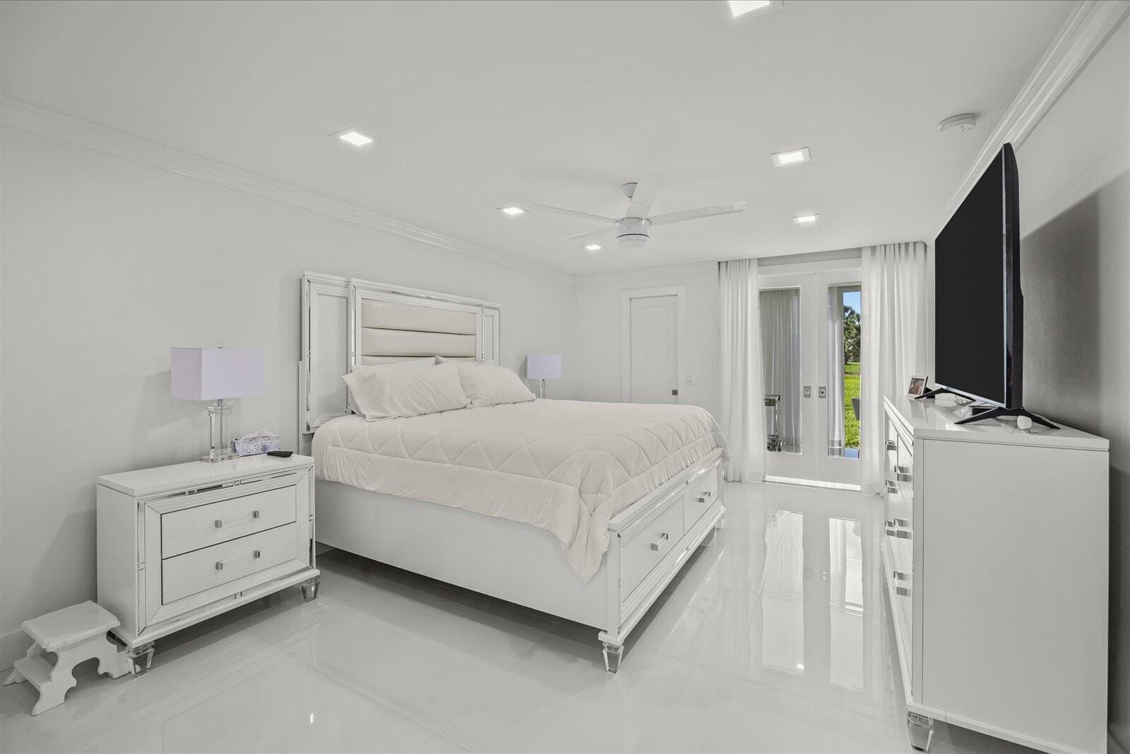 5390 WOODLAND LAKES Drive 105, Palm Beach Gardens, FL 33418 photo 17