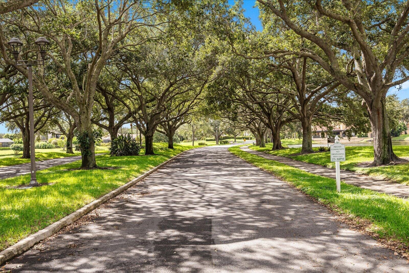 5390 WOODLAND LAKES Drive 105, Palm Beach Gardens, FL 33418 photo 29