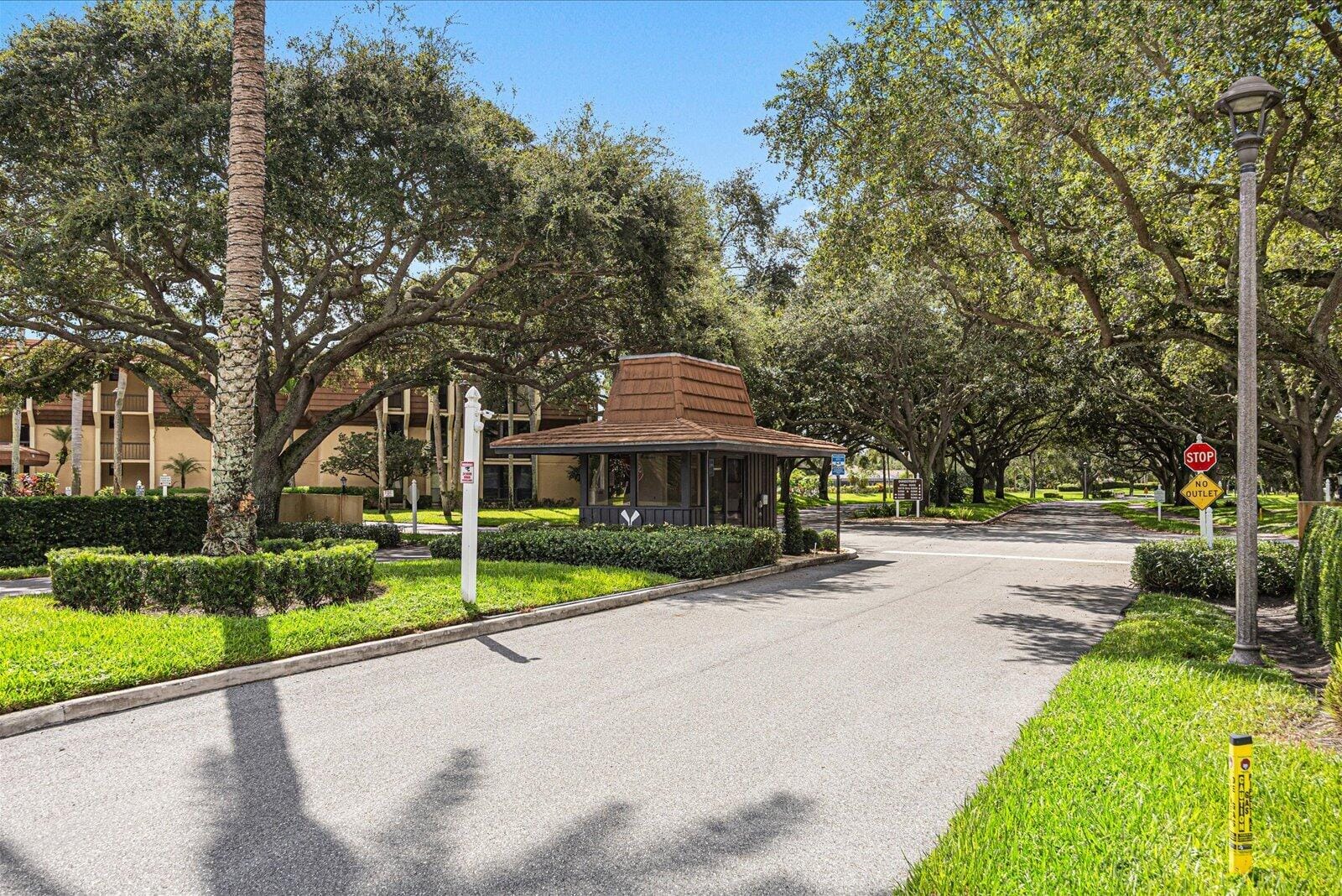 5390 WOODLAND LAKES Drive 105, Palm Beach Gardens, FL 33418 photo 30