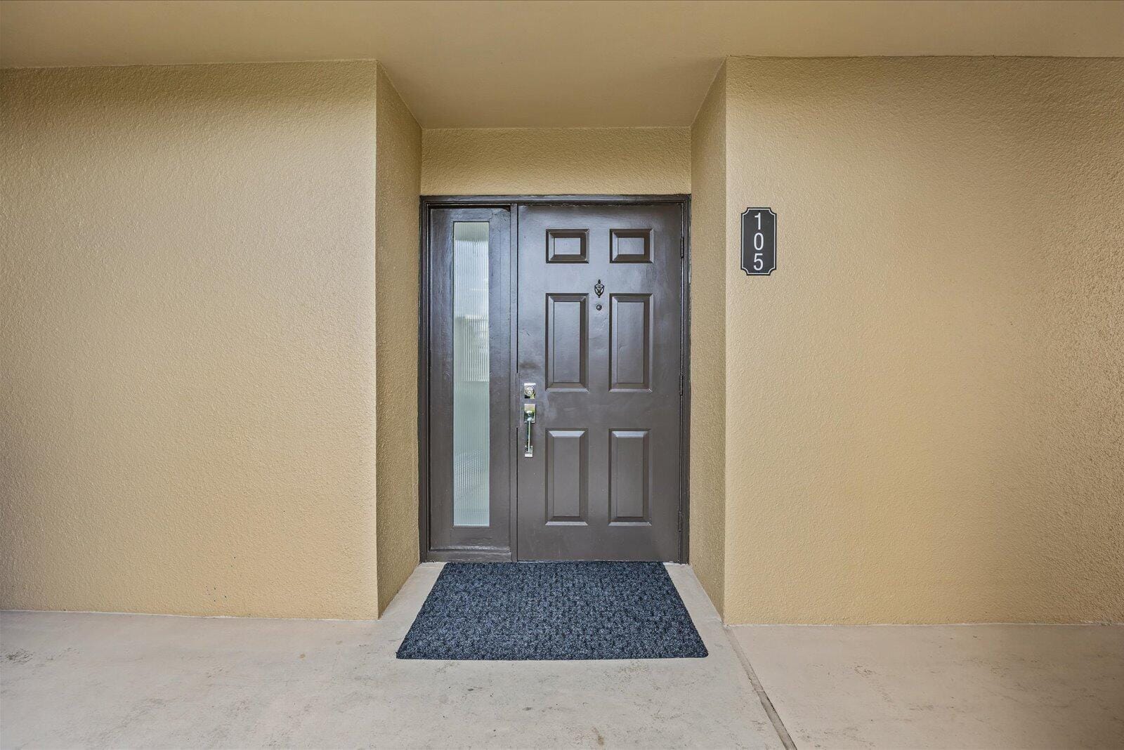 5390 WOODLAND LAKES Drive 105 — photo 4