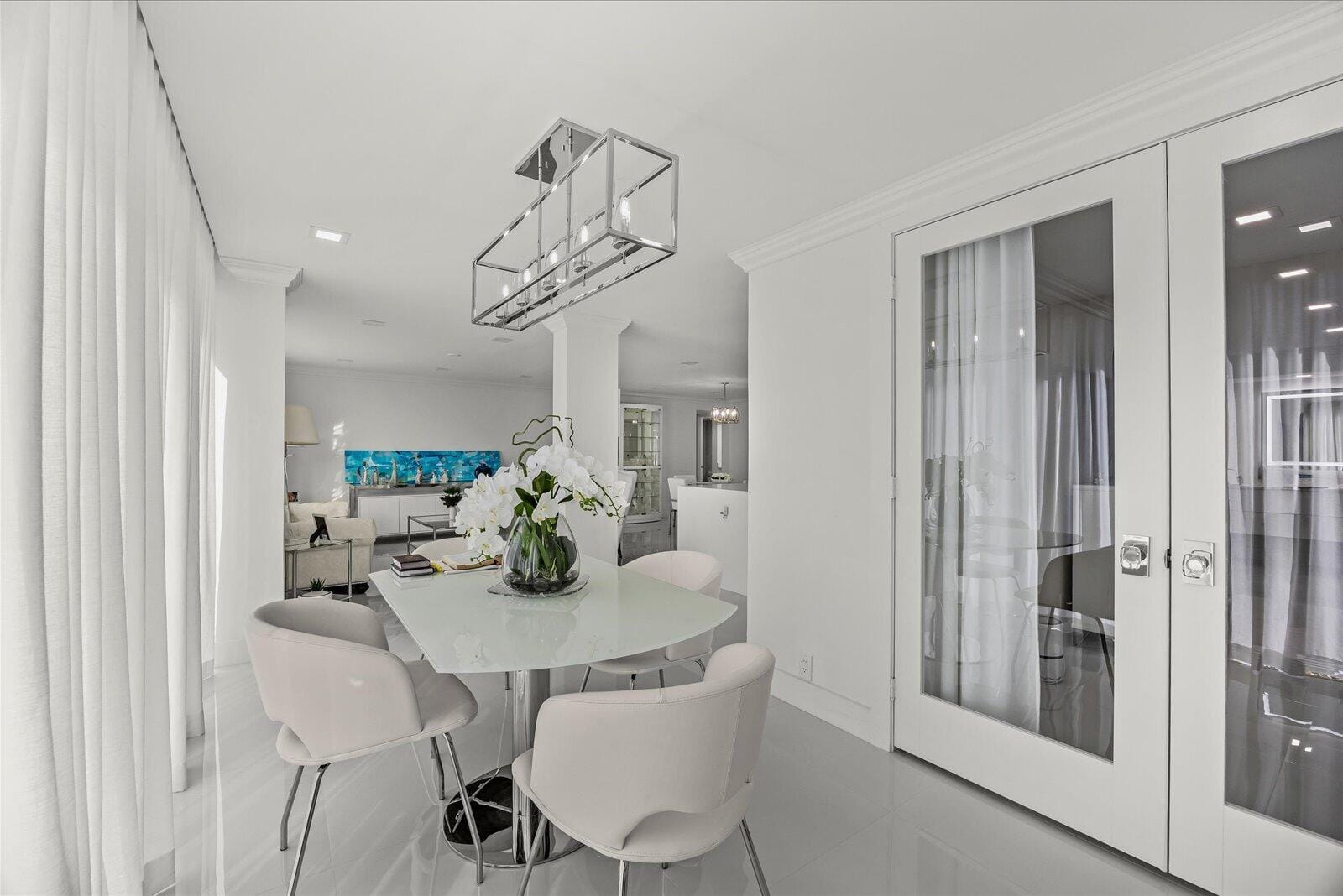 5390 WOODLAND LAKES Drive 105 — photo 10