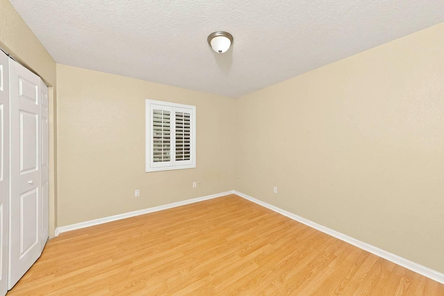 1566 HOLLYHOCK Road — photo 10