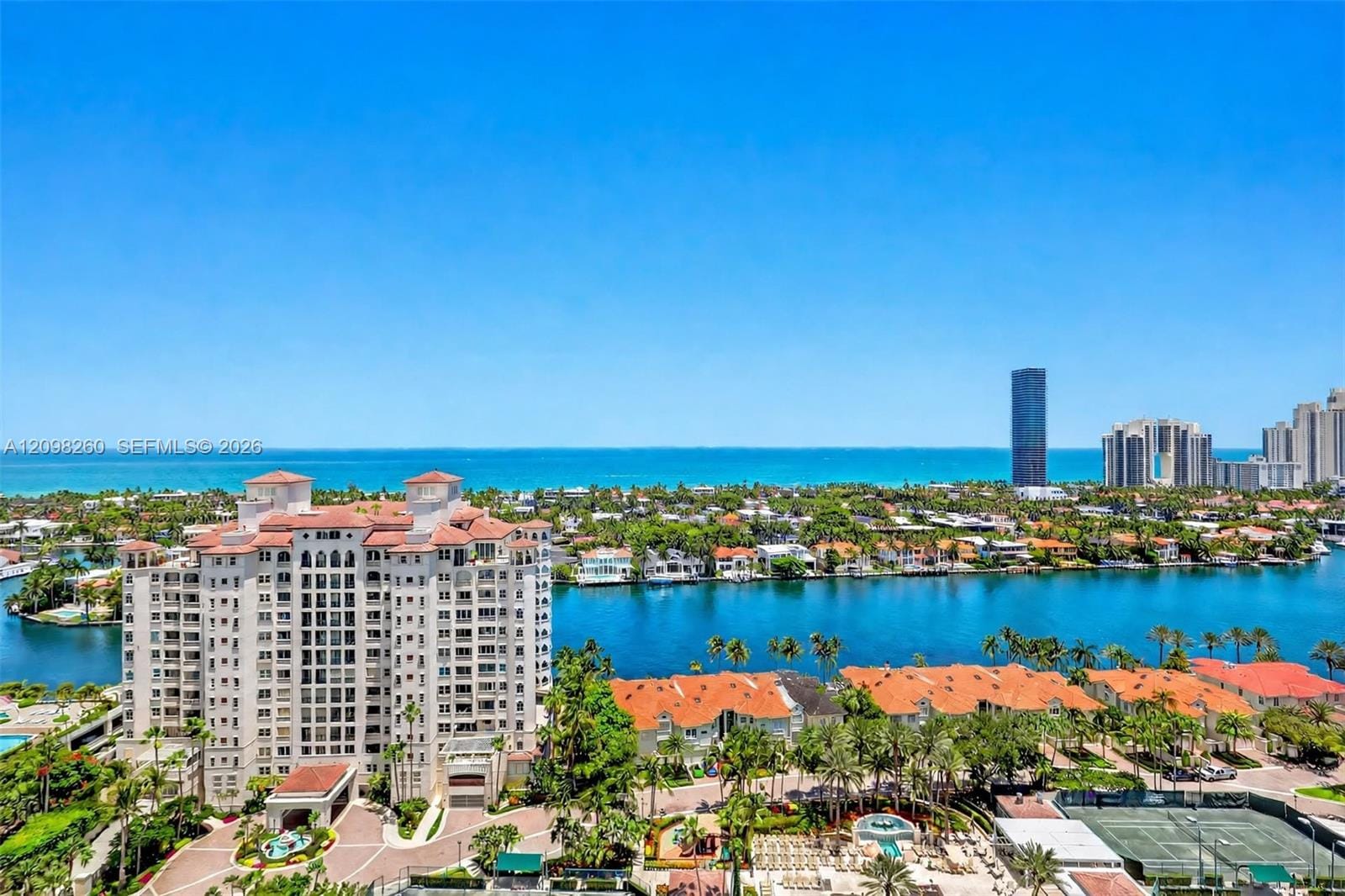 20165 NE 39th Place 1103/1104, Aventura, FL 33180