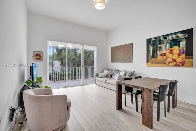 2851 NE 183rd Street 211E, Aventura, FL 33160
