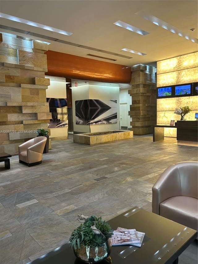 500 Brickell Avenue 2304, Miami, FL 33131