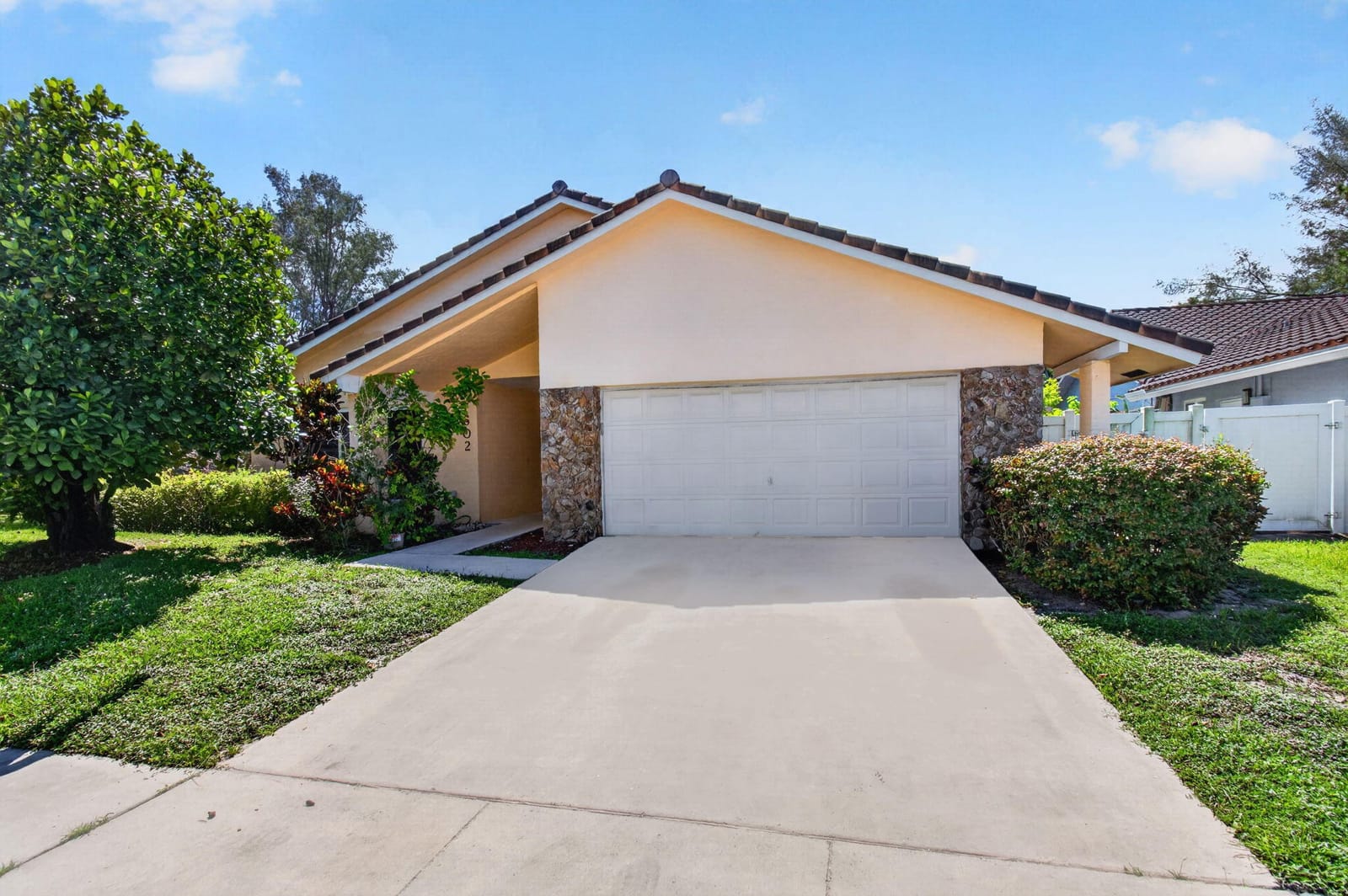 7602 Silver Woods Court — photo 4