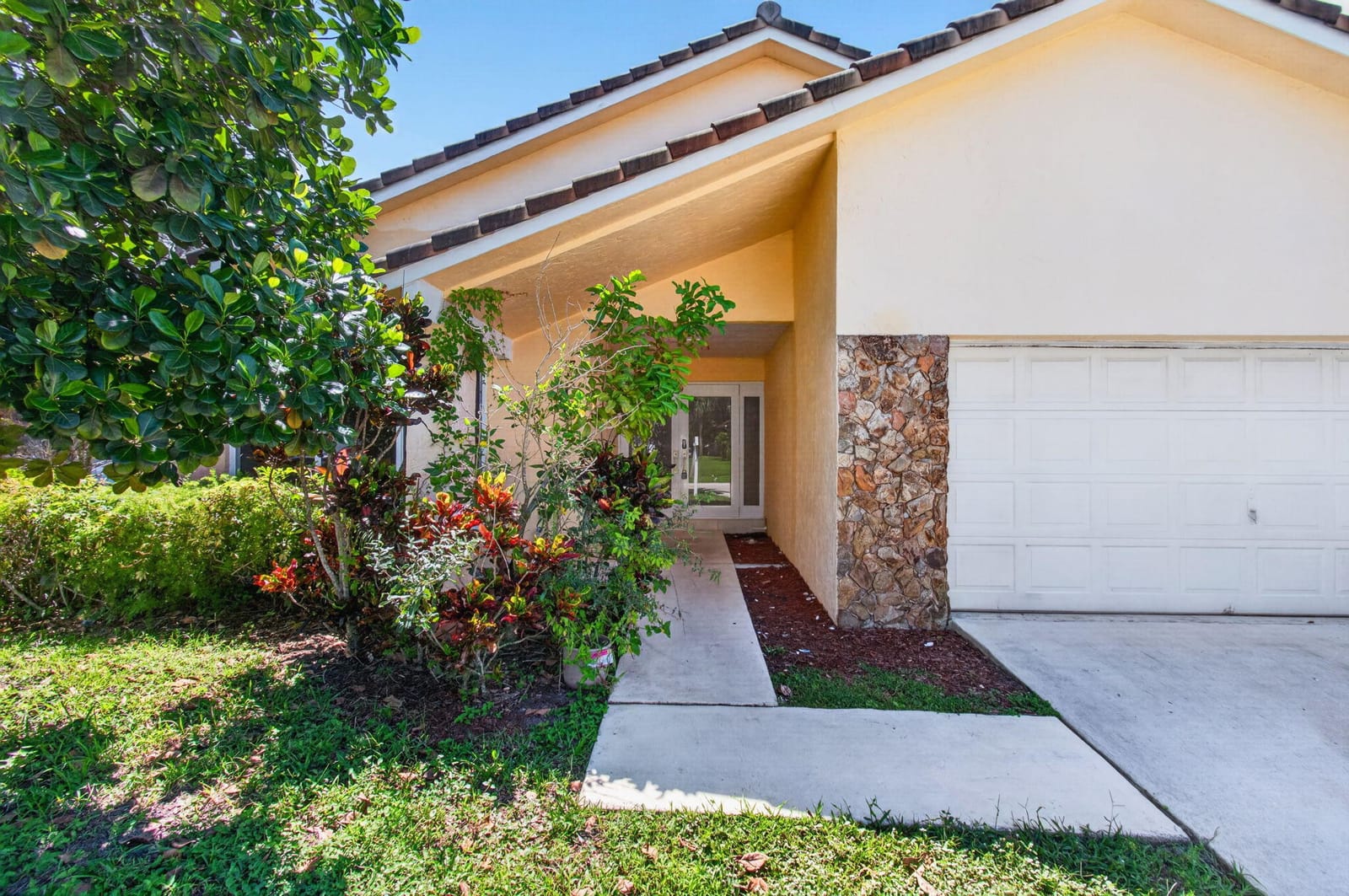 7602 Silver Woods Court — photo 5