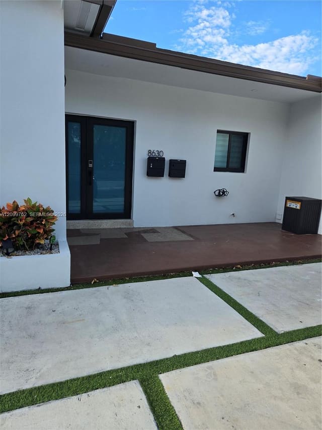 8630 SW 20th Street main front, Miami, FL 33155