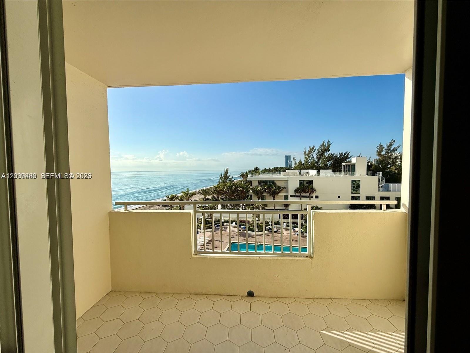 3180 S Ocean Drive 509 — photo 2