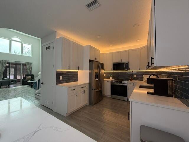 10452 Lake Vista Circle — photo 3