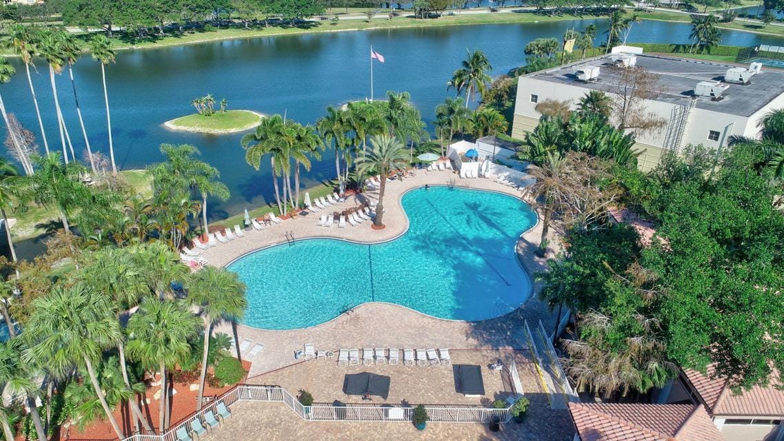 10452 Lake Vista Circle, Boca Raton, FL 33498 photo 26