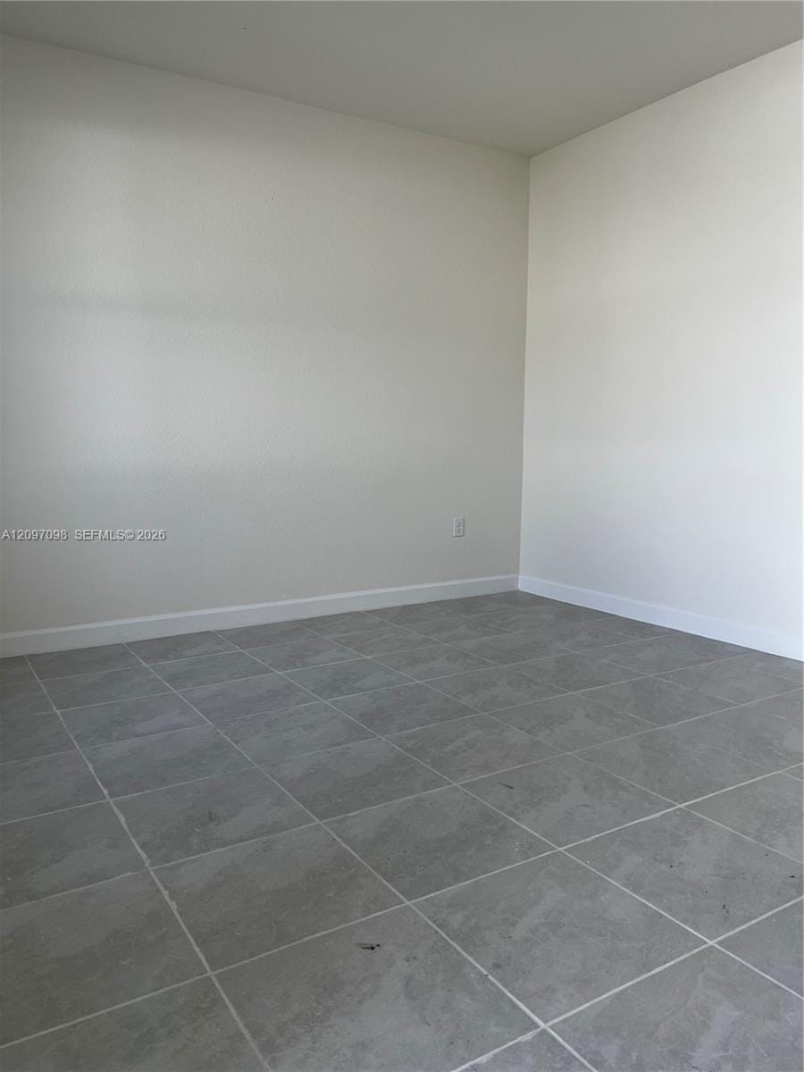 3236 W 114th Terrace — photo 12