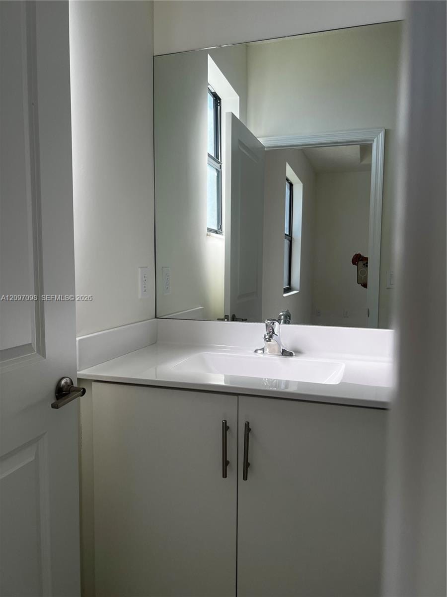 3236 W 114th Terrace — photo 7