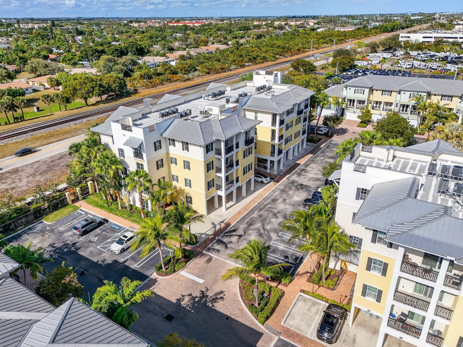 225 S Latitude Circle 306 — photo 2
