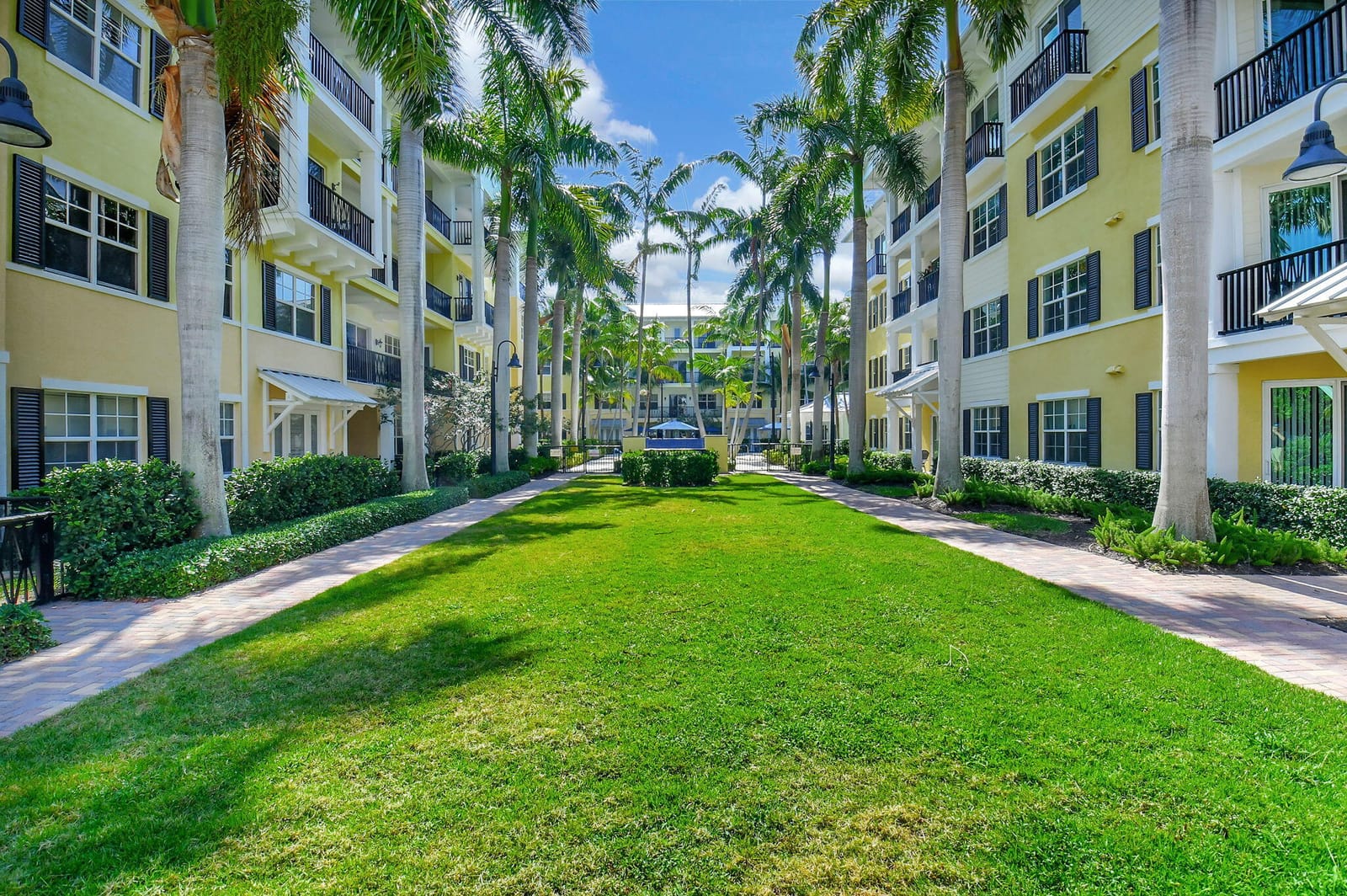 225 S Latitude Circle 306 — photo 4