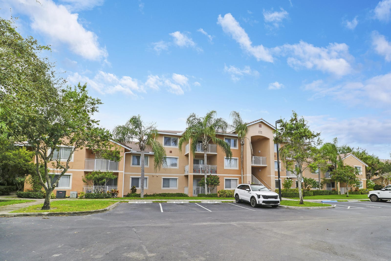171 SW Palm Drive, Port St. Lucie, FL 34986