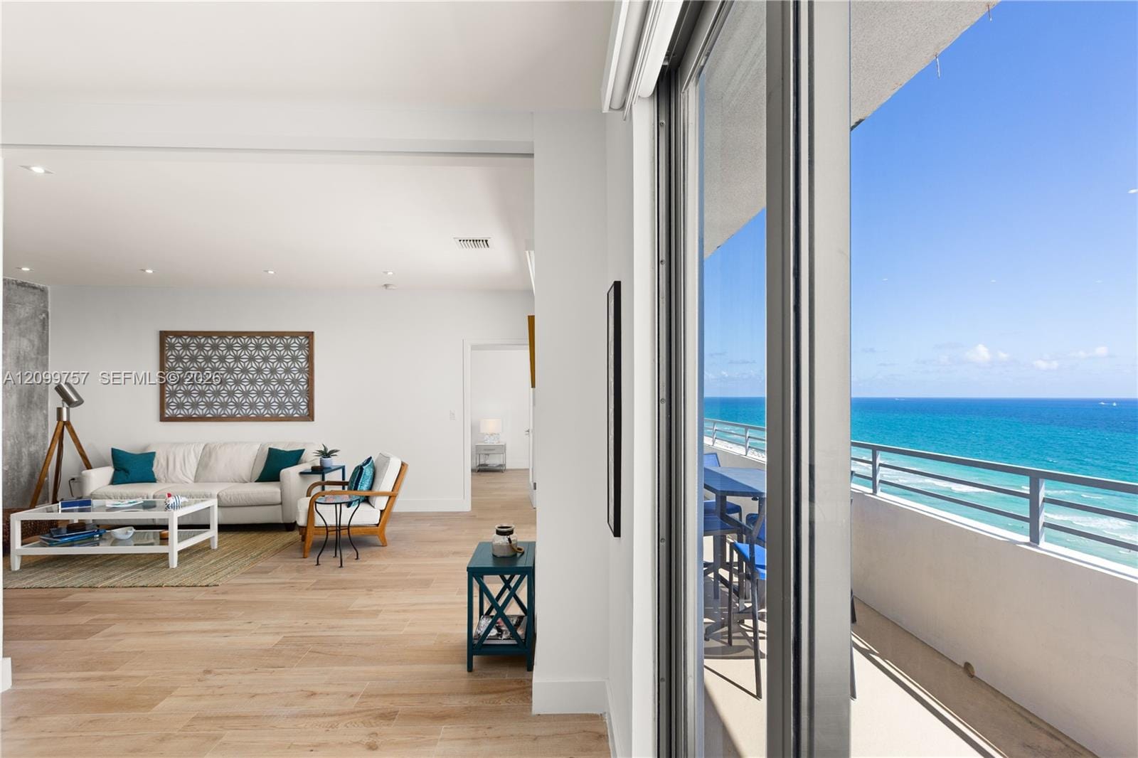 5555 Collins Avenue 17J, Miami Beach, FL 33140 photo 14