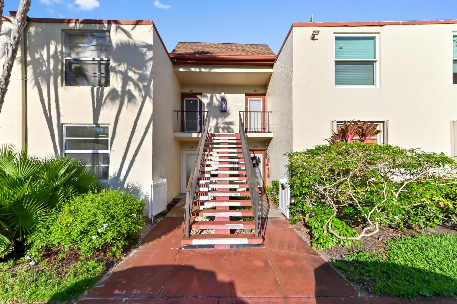 7 Willowbrook Lane 101 — photo 4