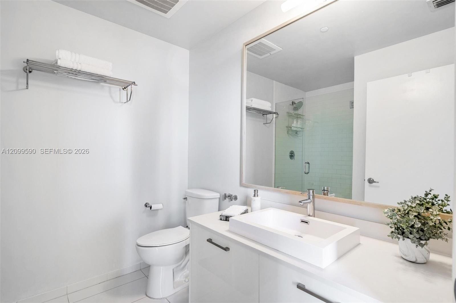 151 SE 1st Street 1404, Miami, FL 33131 photo 18