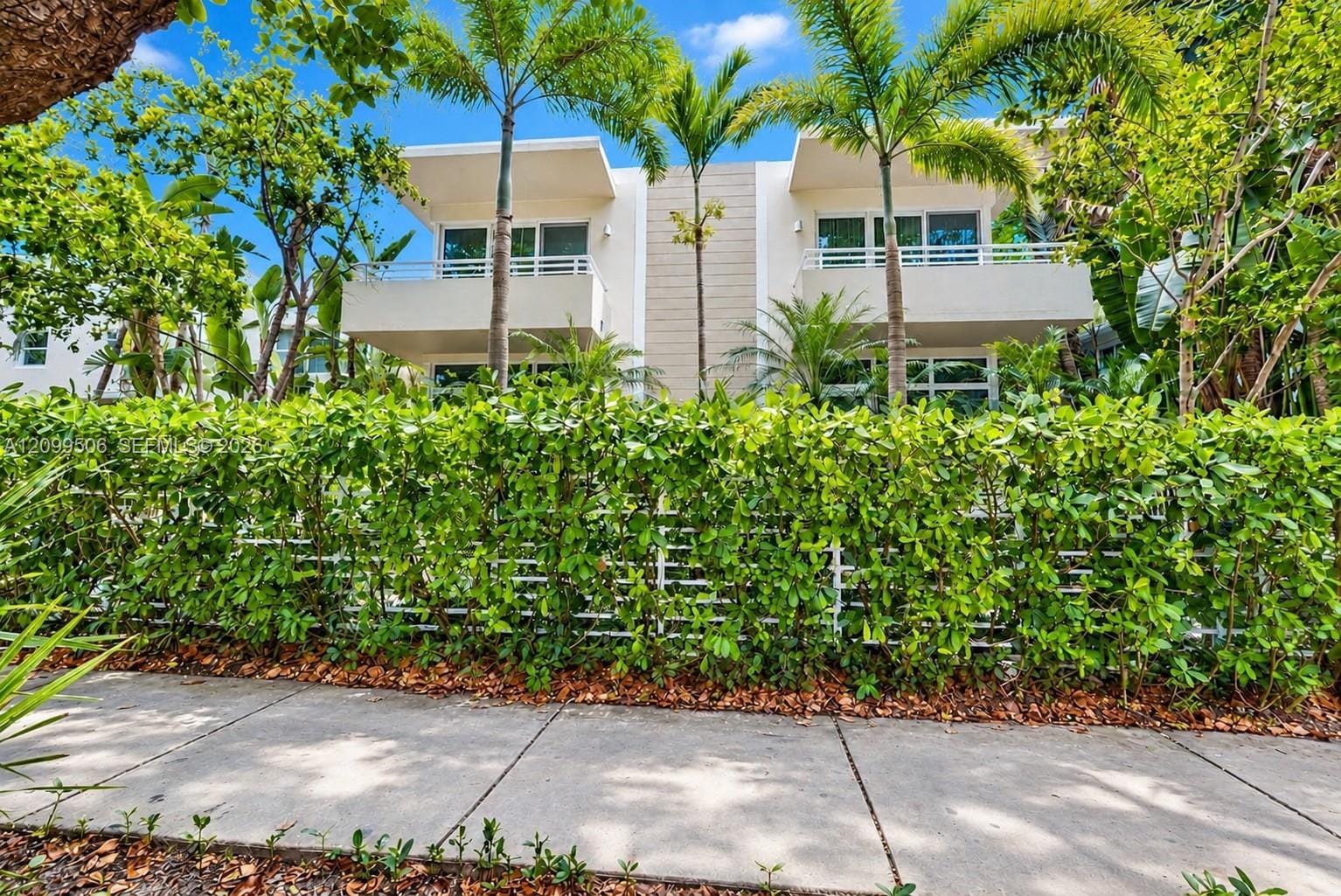 619 Meridian Avenue 4, Miami Beach, FL 33139 photo 1