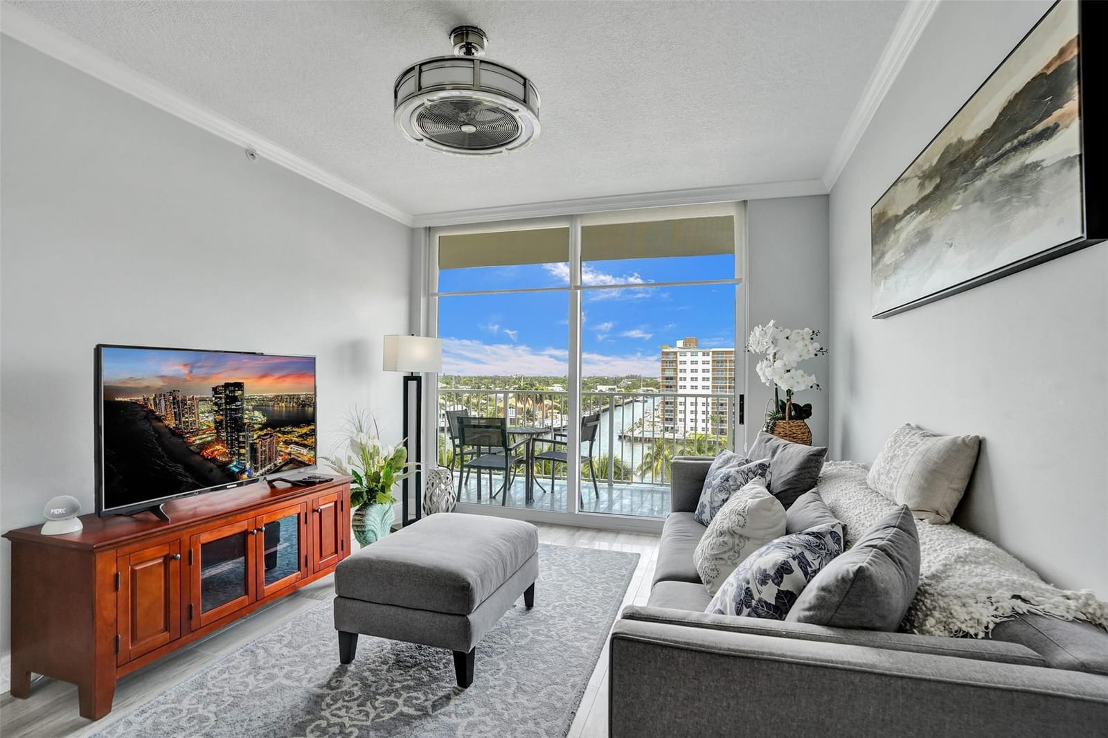 3020 NE 32nd Avenue Unit 618 — photo 8