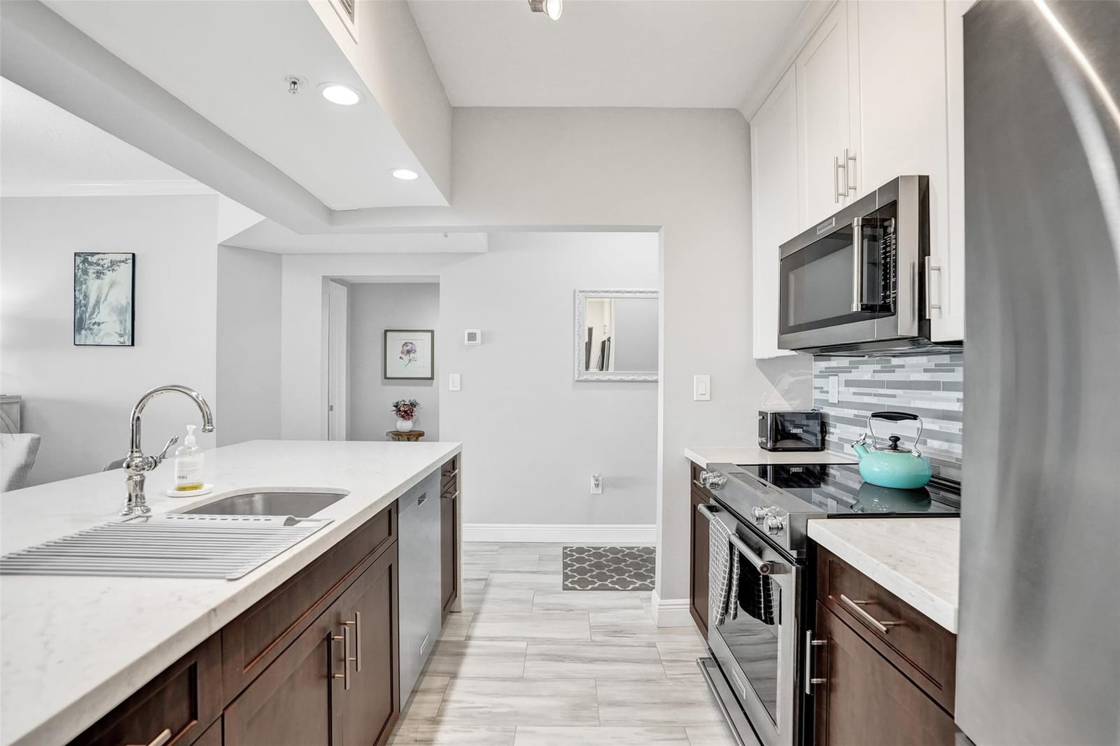 3020 NE 32nd Avenue Unit 618 — photo 10