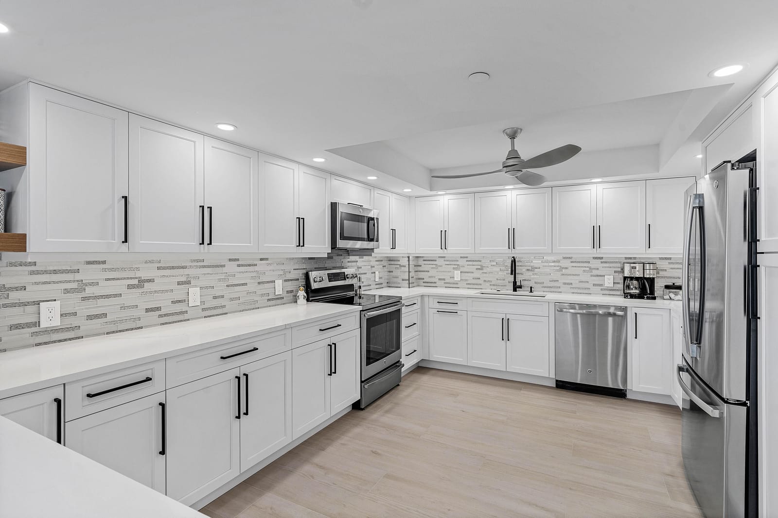 2901 S Ocean Boulevard 303, Highland Beach, FL 33487 photo 14