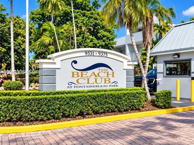 9353 Fontainebleau Boulevard A216, Miami, FL 33172