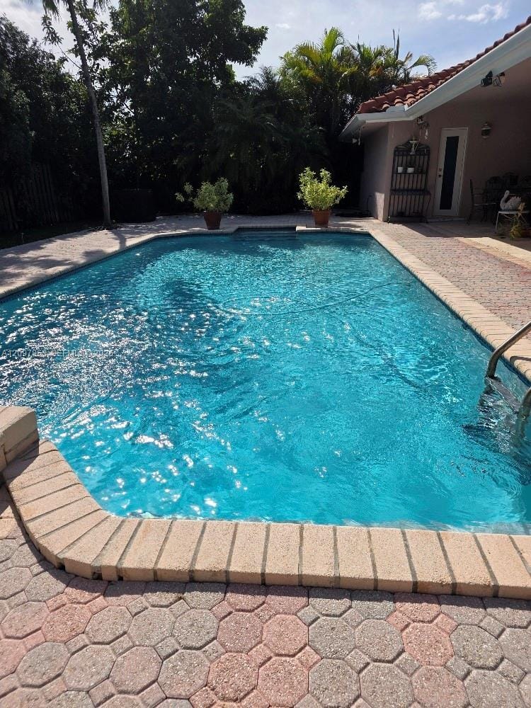 15532 SW 112th Terrace, Miami, FL 33196 photo 2