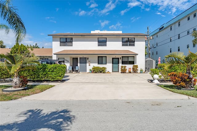 1959 SE 3rd Street C, Deerfield Beach, FL 33441