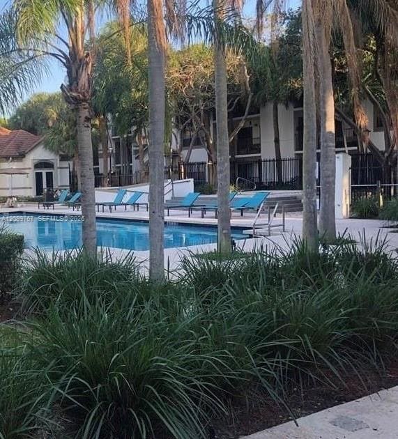 570 S Park Road 14-6, Hollywood, FL 33021