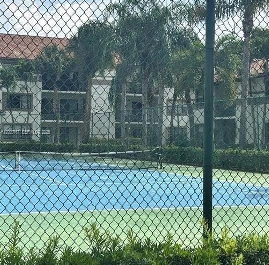 570 S Park Road 14-6, Hollywood, FL 33021 photo 3