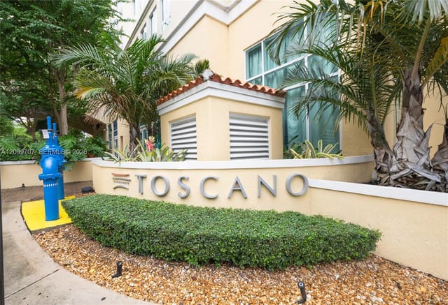 7350 SW 89th Street 817S, Miami, FL 33156
