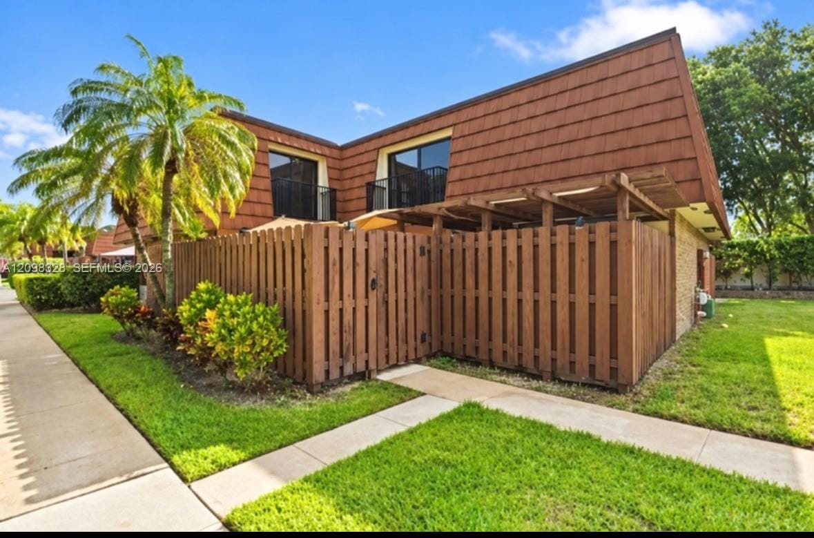 806 SW 119th Way, Davie, FL 33325 photo 1