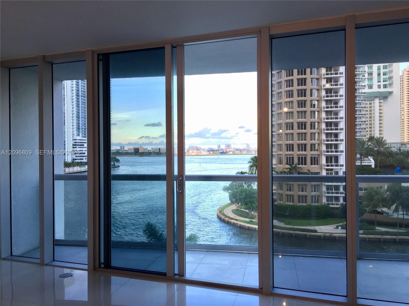 465 Brickell Avenue 617, Miami, FL 33131 photo 6