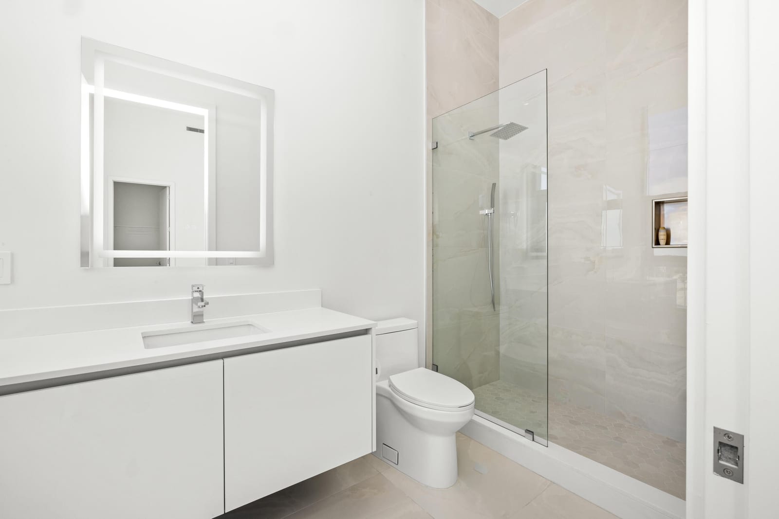 220 LAKE SHORE Drive 612, West Palm Beach, FL 33403 photo 28
