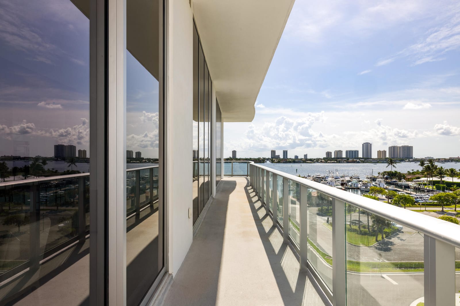 220 LAKE SHORE Drive 612, West Palm Beach, FL 33403 photo 7
