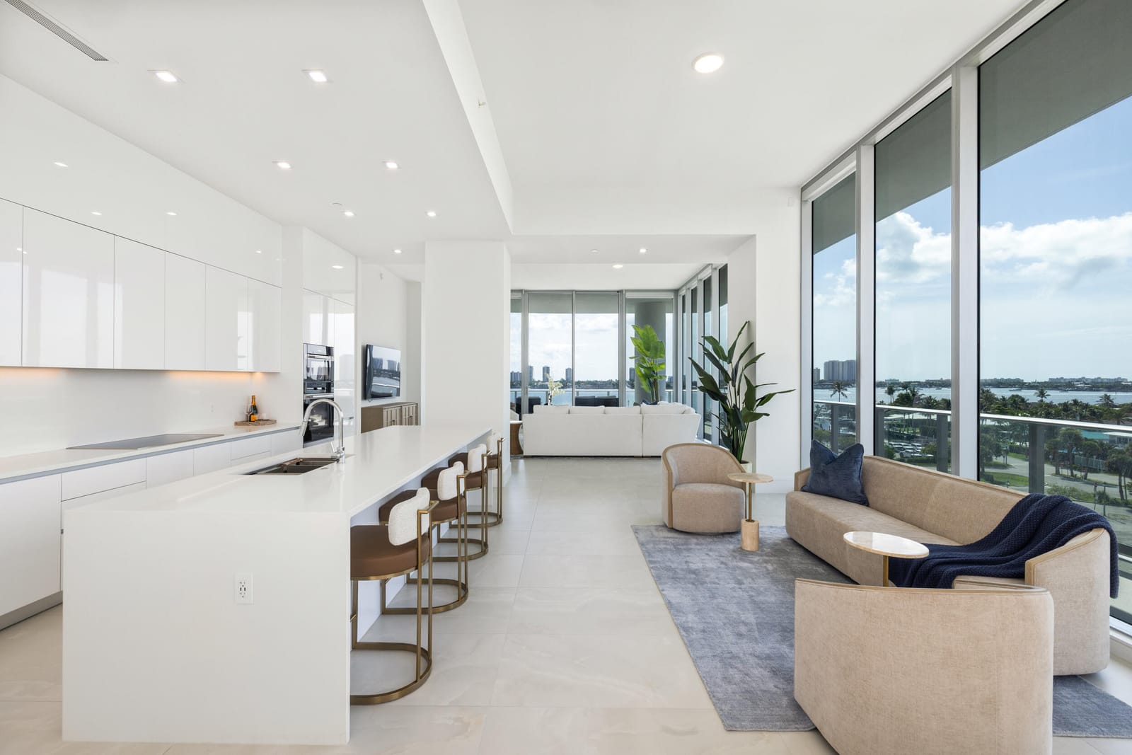 220 LAKE SHORE Drive 612, West Palm Beach, FL 33403 photo 9