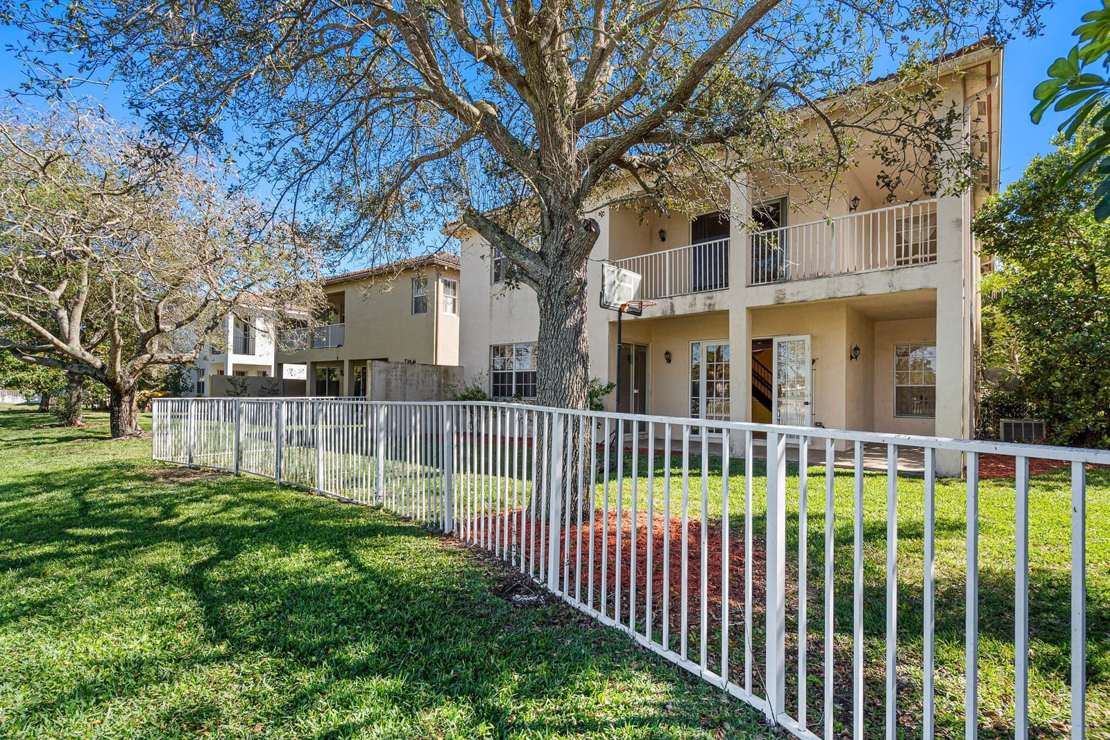 10633 OLD HAMMOCK Way — photo 9