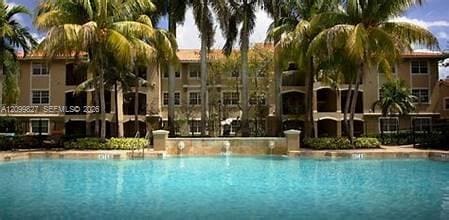 215 SW 117th Terrace 14202, Pembroke Pines, FL 33025