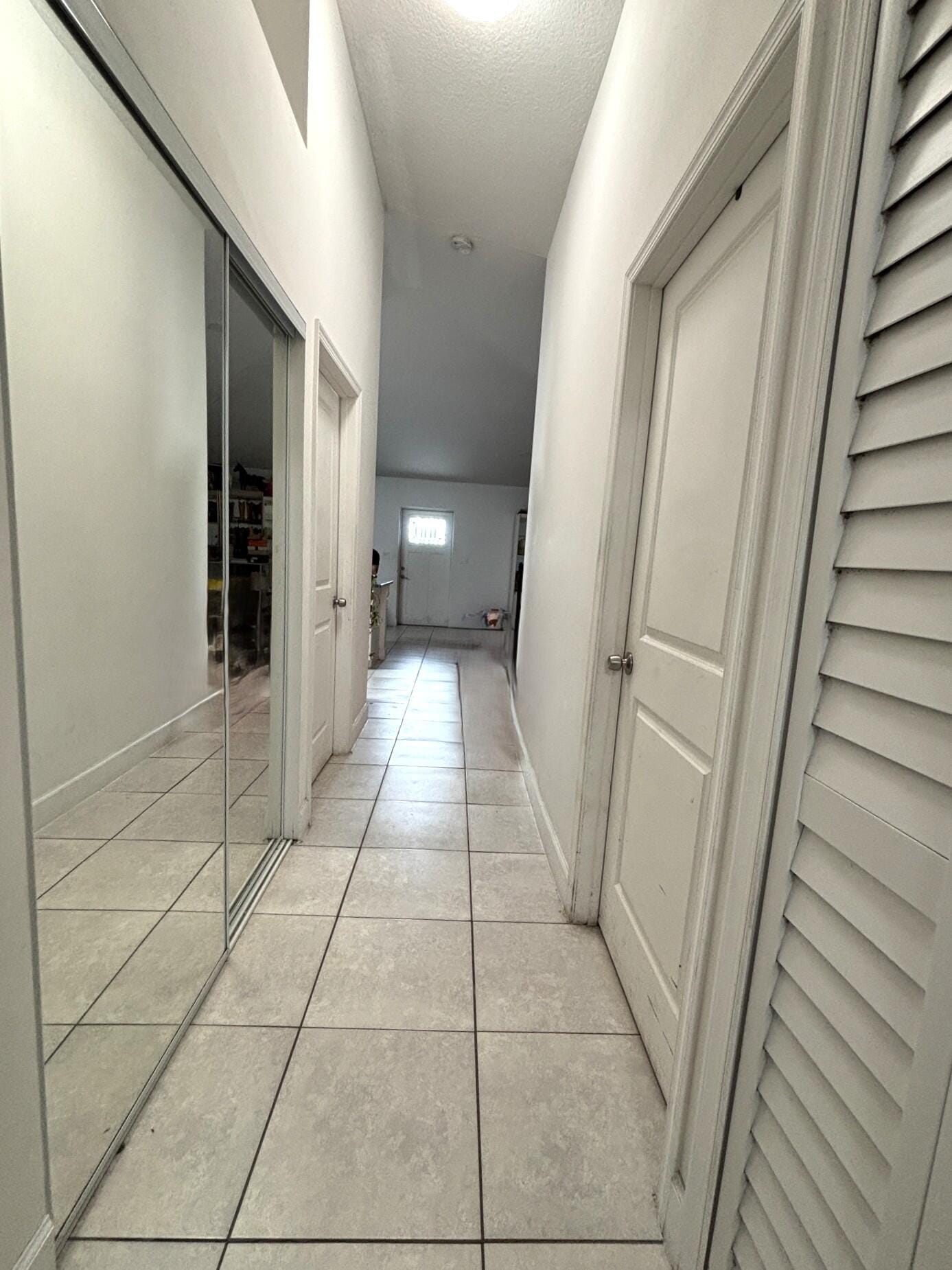 310 JENNINGS Avenue — photo 7