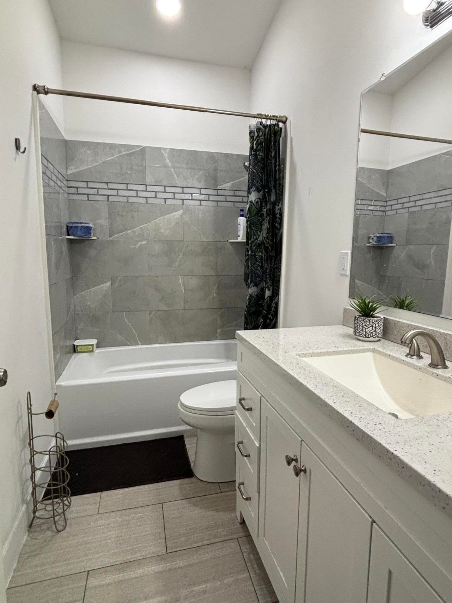 310 JENNINGS Avenue — photo 8