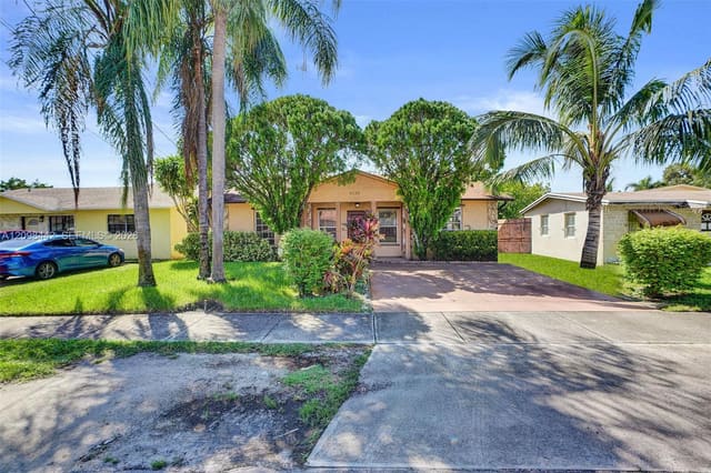5120 SW 22nd Street, West Park, FL 33023