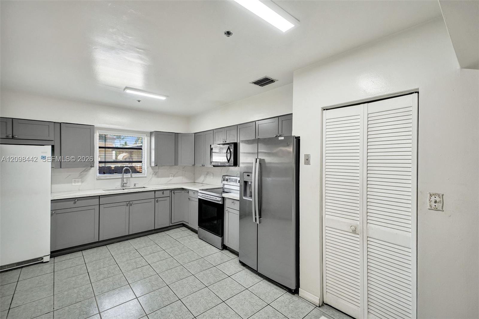 5120 SW 22nd Street, West Park, FL 33023 photo 19